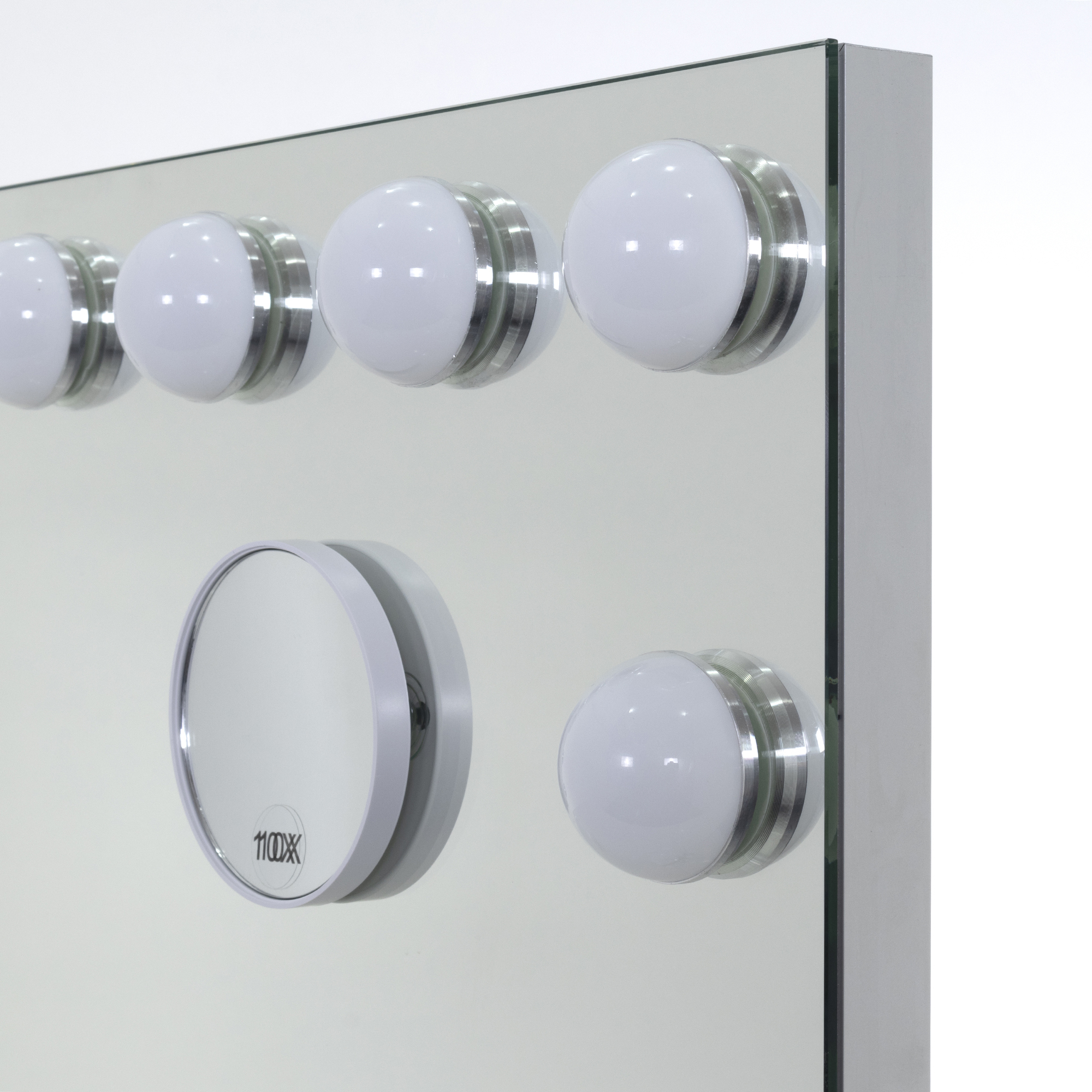 Schminkspiegel Bulb PROP mit 15 dimmbaren LED-Lampen Weiß Schminkspiegel Bulb PROP mit 15 dimmbaren LED-Lampen Weiß