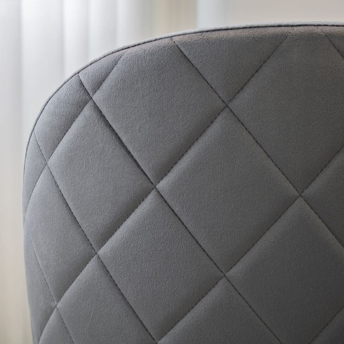 Esszimmerstuhl Wohnzimmerstuhl Bellamy Grau-Holz aus Samt Velour