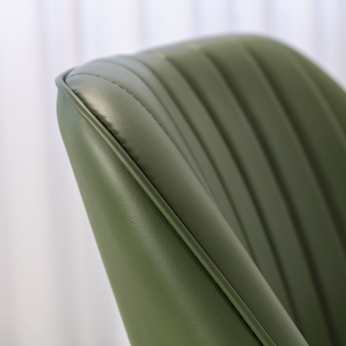 Esszimmerstuhl Wohnzimmerstuhl Dahlia Grün Gold aus Kunstleder 8 Stühle