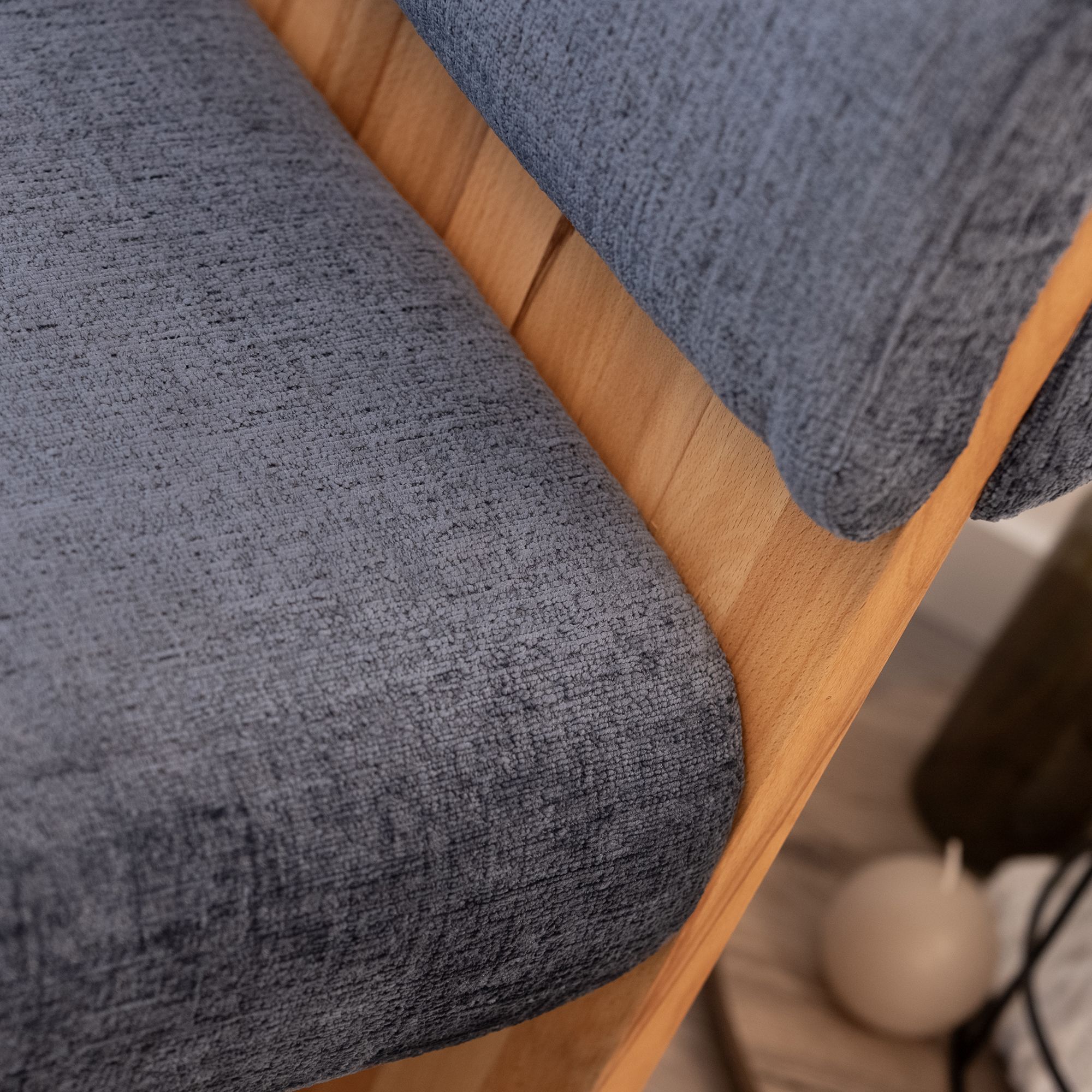 Skandinavischer Sessel Leah Stahlblau – Massivholz Birke, gemütlich & nachhaltig Skandinavischer Sessel Leah Stahlblau – Massivholz Birke, gemütlich & nachhaltig