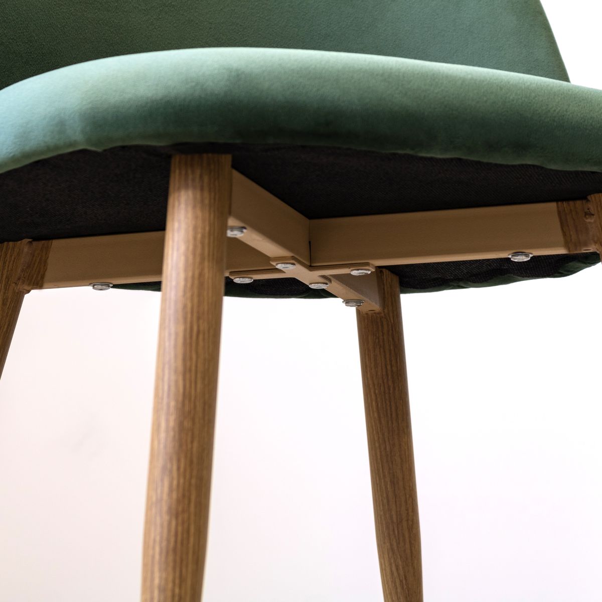 Esszimmerstuhl Wohnzimmerstuhl Bellamy Grün-Holz aus Samt Velour Esszimmerstuhl Wohnzimmerstuhl Bellamy Grün-Holz aus Samt Velour