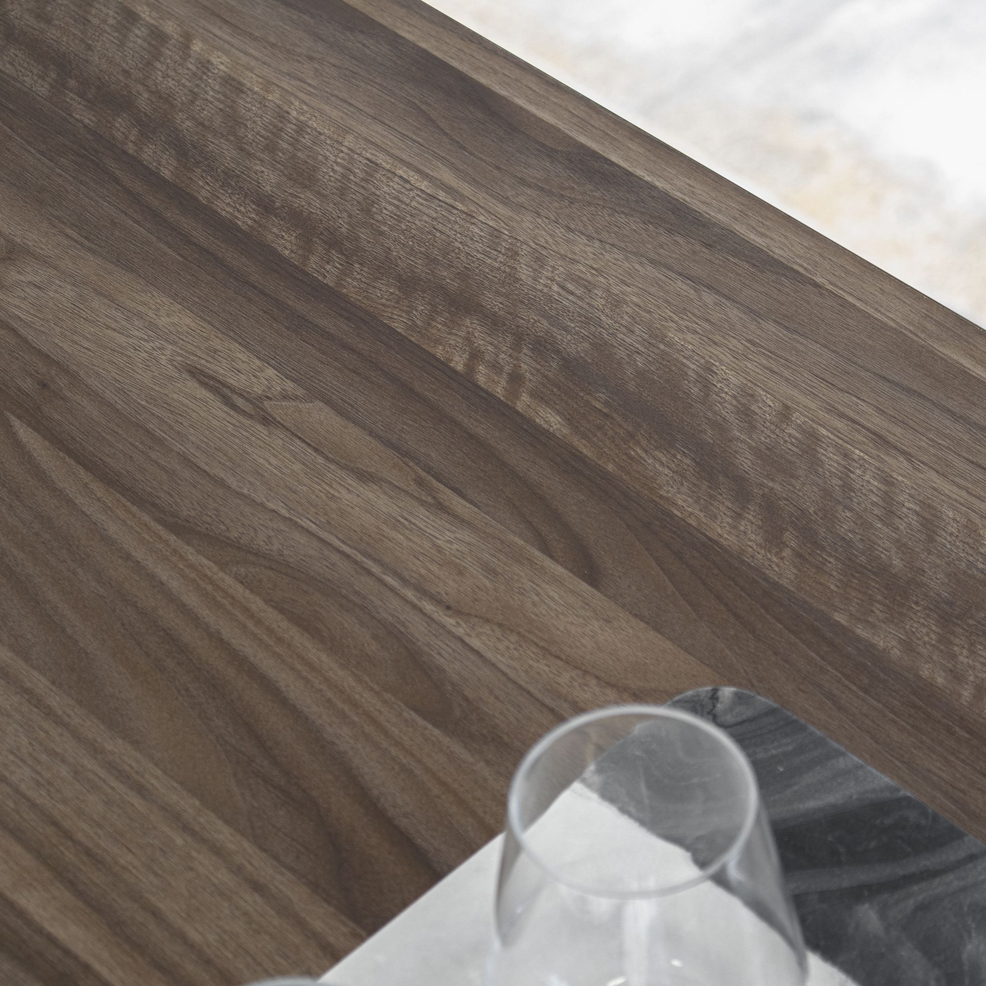 i-flair Stehtisch Bartisch Gavin – Stehtisch mit Stahlrahmen und 2 Ablageflächen & Glashalter Walnuß